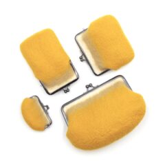 がま口ポーチ ｜ マスタード と、PSY・S『私は流行、あなたは世間』