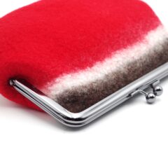 【 秋の新色登場 】がま口ポーチ ｜ 野苺